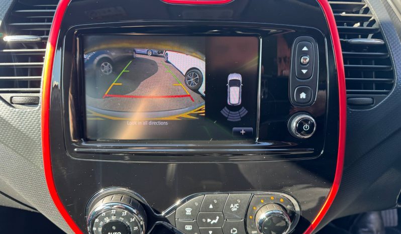 2016/16 Renault Captur 1.5 dCi (90) Signature Nav 5dr SUV full