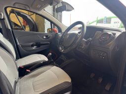 2013/63 Renault Captur 1.5 dCi (90) Dynamique MediaNav Energy 5dr SUV full