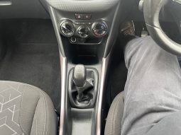 2015/15 Peugeot 2008 1.4 HDi Active 5dr SUV full