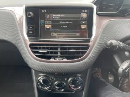 2015/15 Peugeot 2008 1.4 HDi Active 5dr SUV full